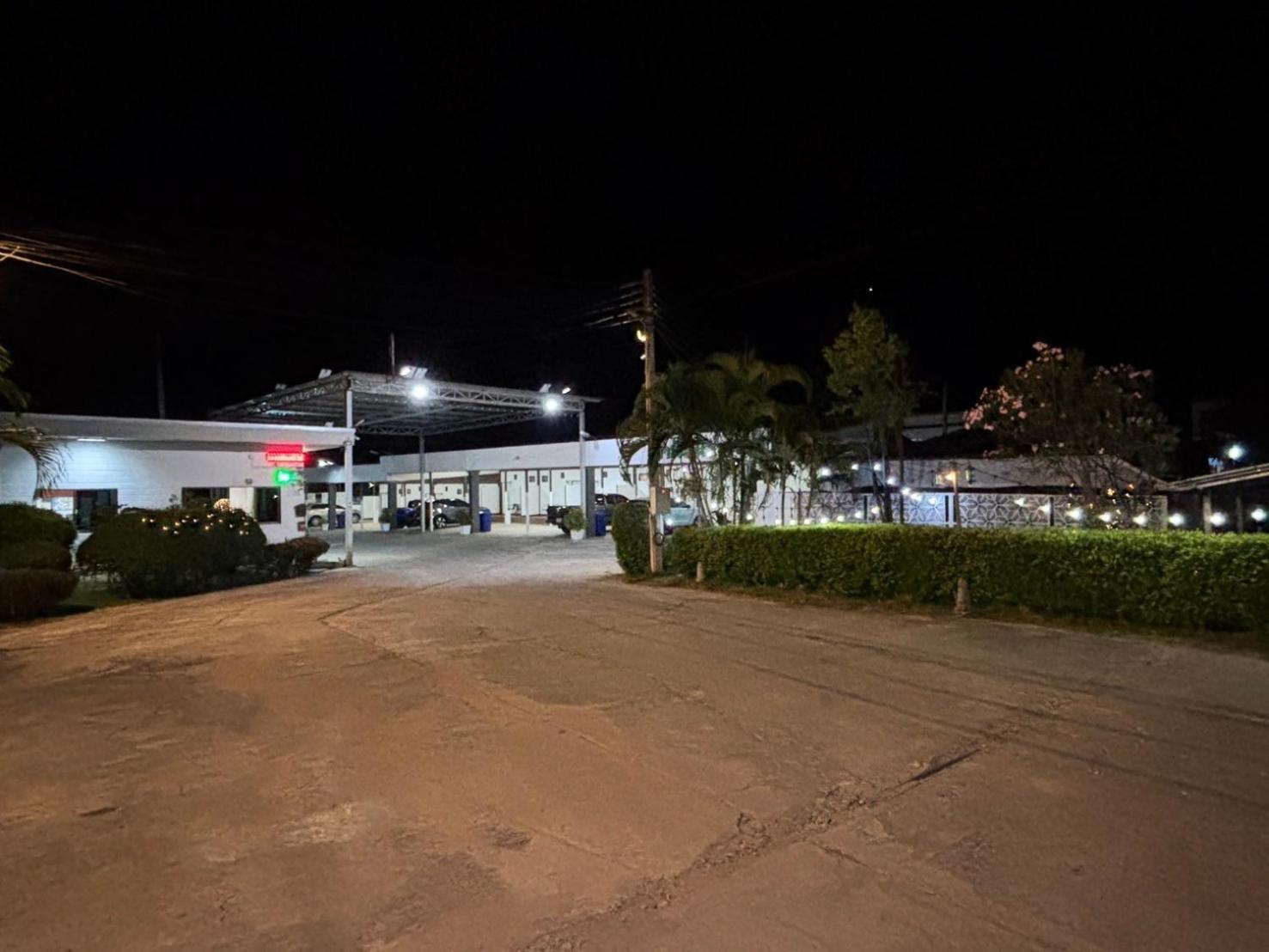 花园广场经济型酒店 碧差汶 外观 照片